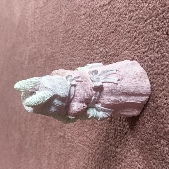 Hermitage Heritage bunny mother sculpture - Picture 2 of 4